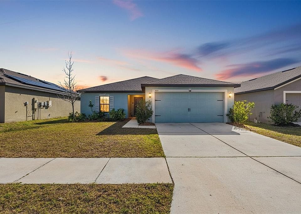 1st image of 835 Chatham Walk Dr