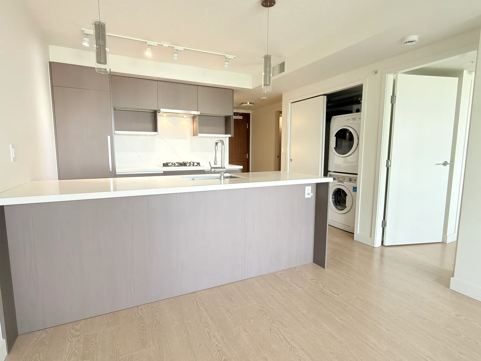 1 bed, 620 sqft, $2,500 — Photo 2