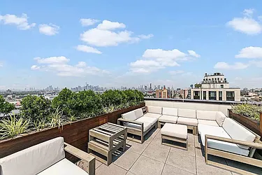Rented by Tapiro Realty