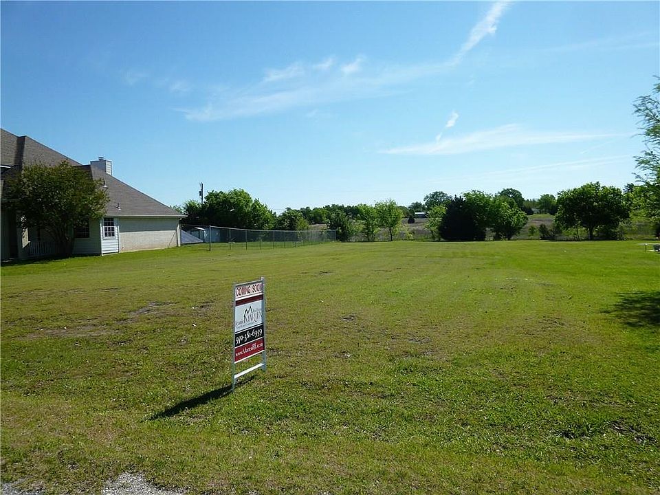 1st image of 6802 Coral Ln