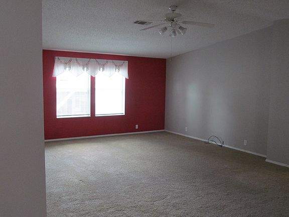 3rd image of 11024 Mesquite Dr