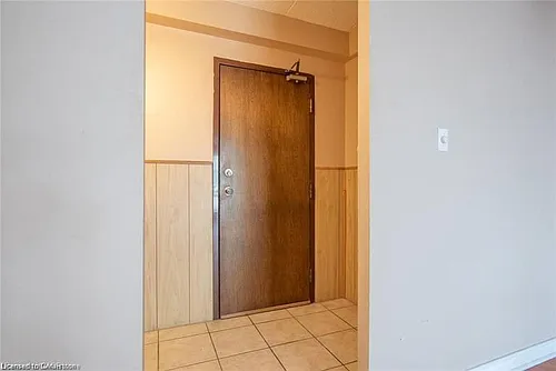 71 Vanier Dr #211 Photo 1