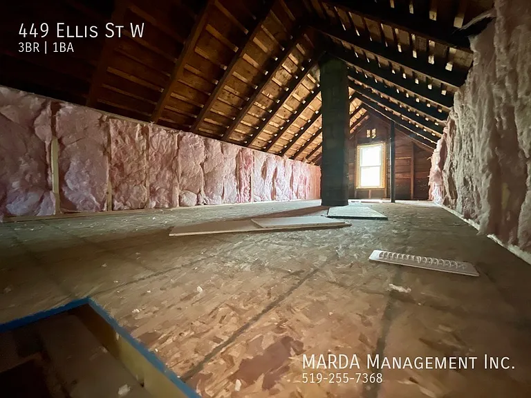 449 Ellis St W — Photo 22
