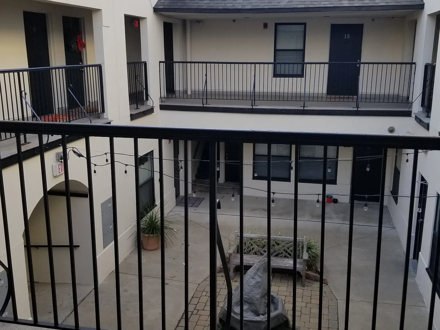 2 bed, 956 sqft, $1,350 — Photo 2