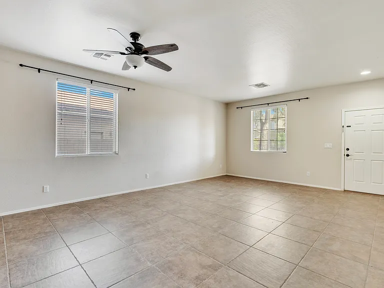 3557 E Odessa Dr — Photo 6