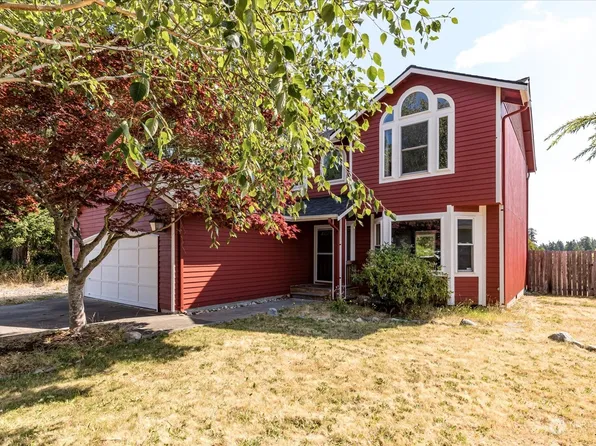 624 NW Lateen Street, Oak Harbor, WA 98277
