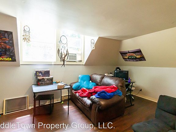 4th image of 815 W University Ave #5483241