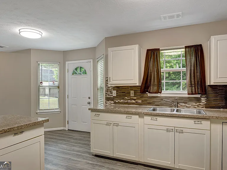 1118 Quail Hunt Dr — Photo 16