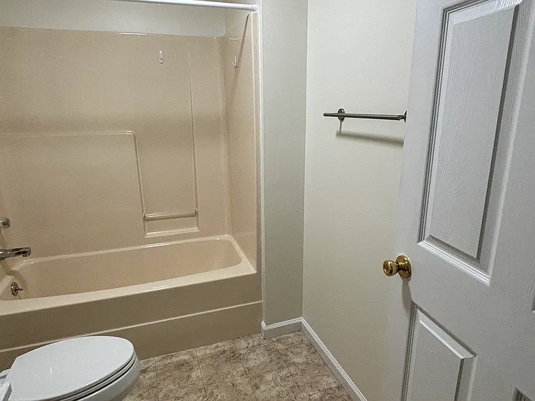 1942 Hudspeth Rd #6 — Photo 20
