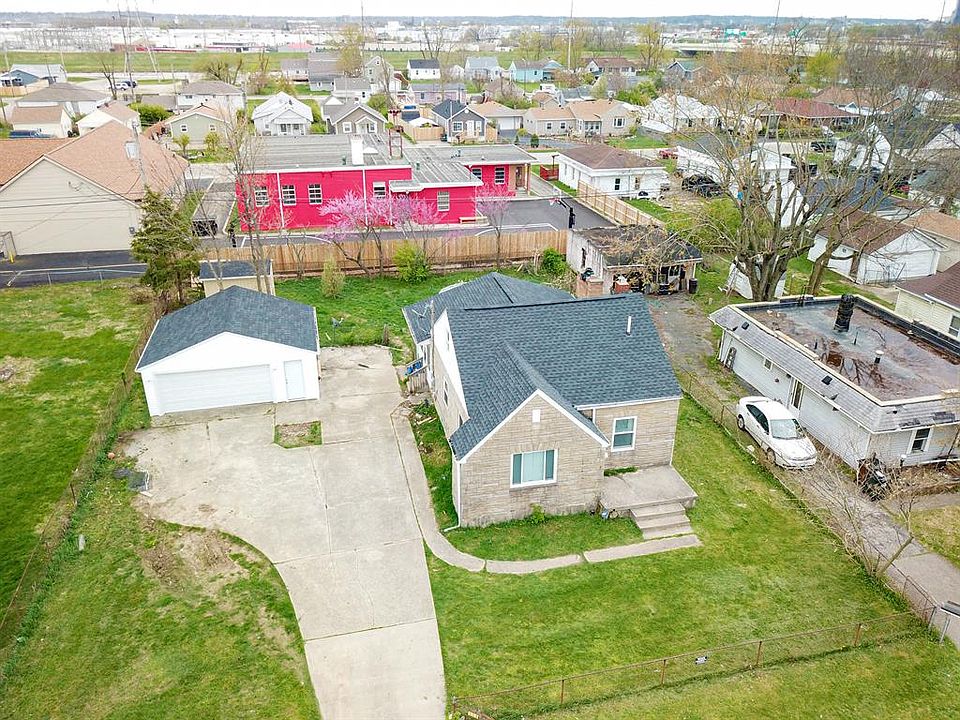 1st image of 2440 Oneida Dr