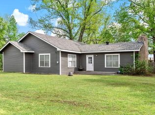 602 Clarksville Rd, Bogata, TX 75417