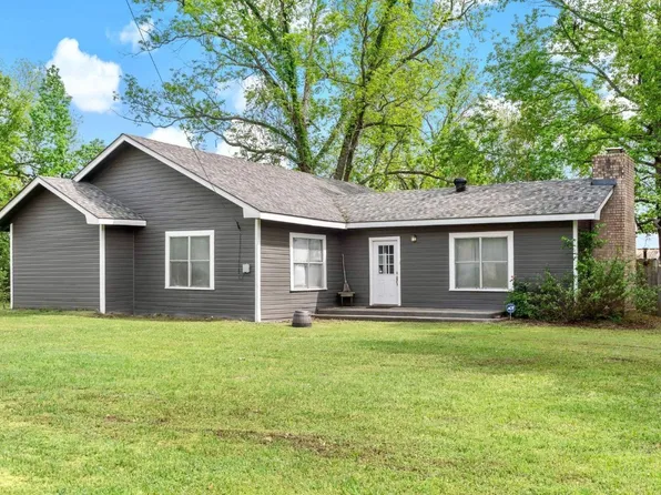 602 Clarksville Rd, Bogata, TX 75417