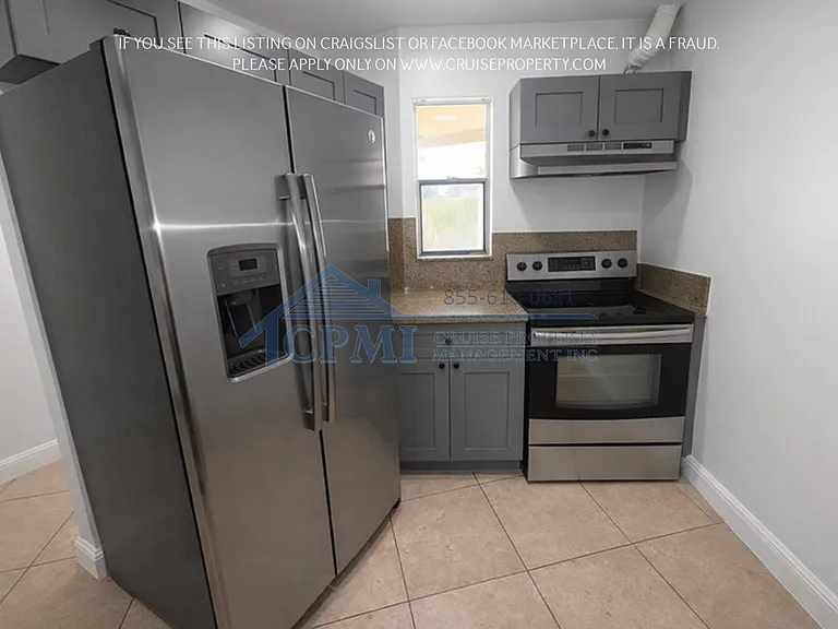 Island Club - 9000 NW 28th Dr Coral Springs, FL 33065 — Photo 16