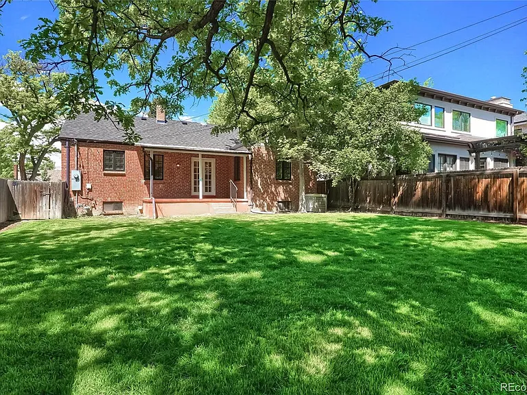 2232 S Clayton St — Photo 43
