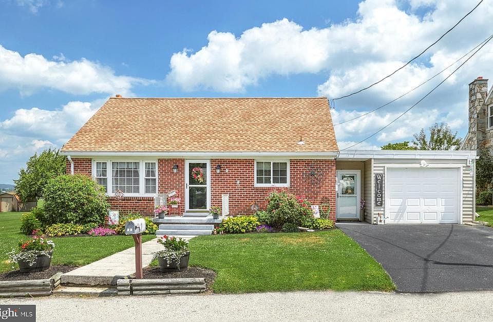 1st image of 66 Pleasant View Dr