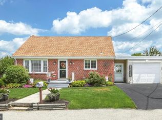 66 Pleasant View Dr, Hanover, PA 17331
