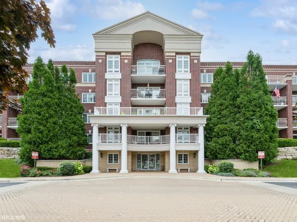 7011 W Touhy Ave APT 206, Niles, IL 60714