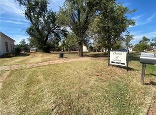 304 S Broadway Ave, Hinton, OK 73047
