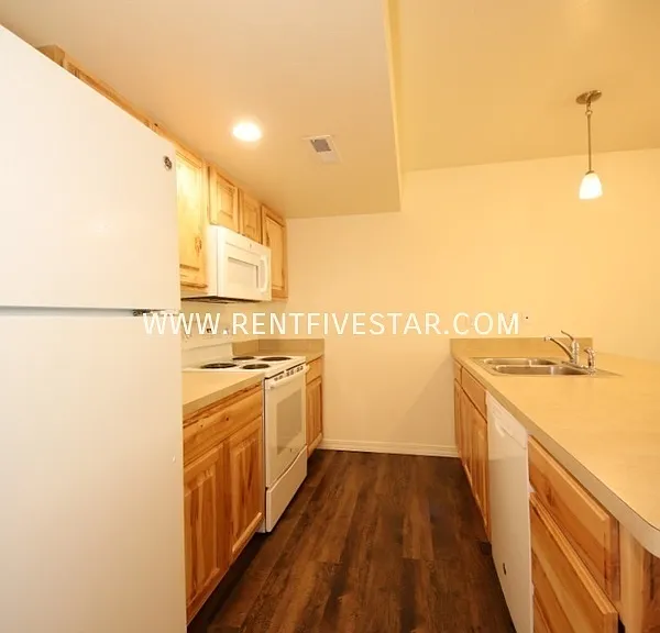 3954 Hawthorne Rd #12B — Photo 5