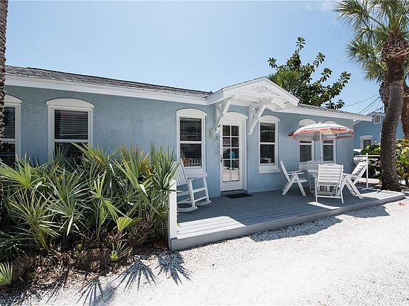 4th image of 990 Gulf Blvd #8