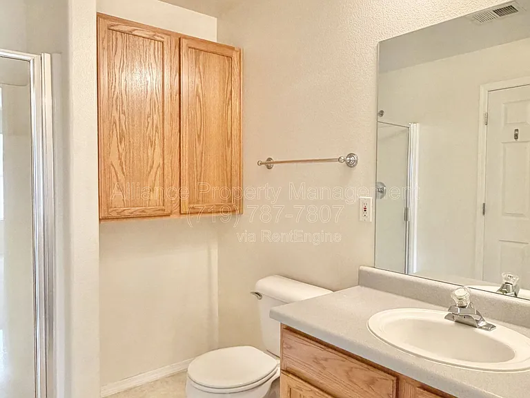 3870 Strawberry Field Grv #F — Photo 14