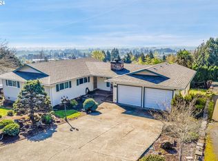 1119 SW 2nd St, Dundee, OR 97115