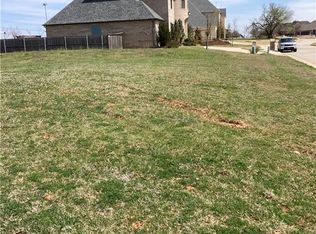 525 Oak Summit Rd #2, Edmond, OK 73025