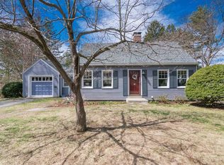 14 Smith St, Amherst, MA 01002