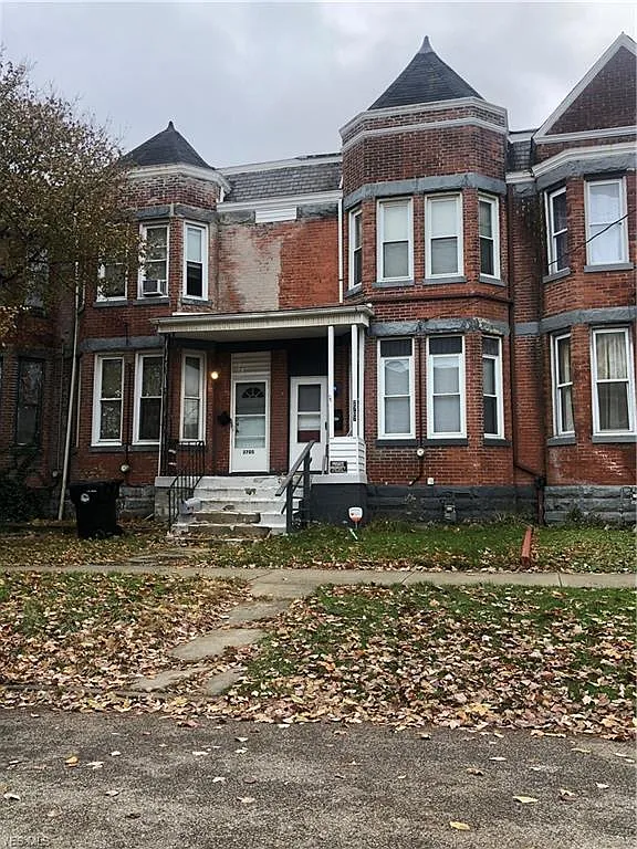 2705 Riverside Ave photo 1