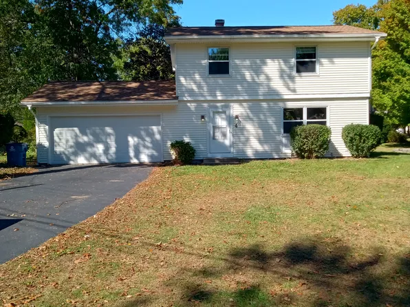 4 Crosby Dr, Battle Creek, MI 49014