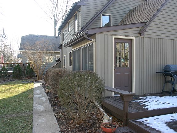 3rd image of 2039 Cumberland St