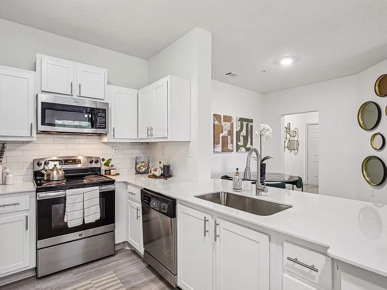 B3U Kitchen 1