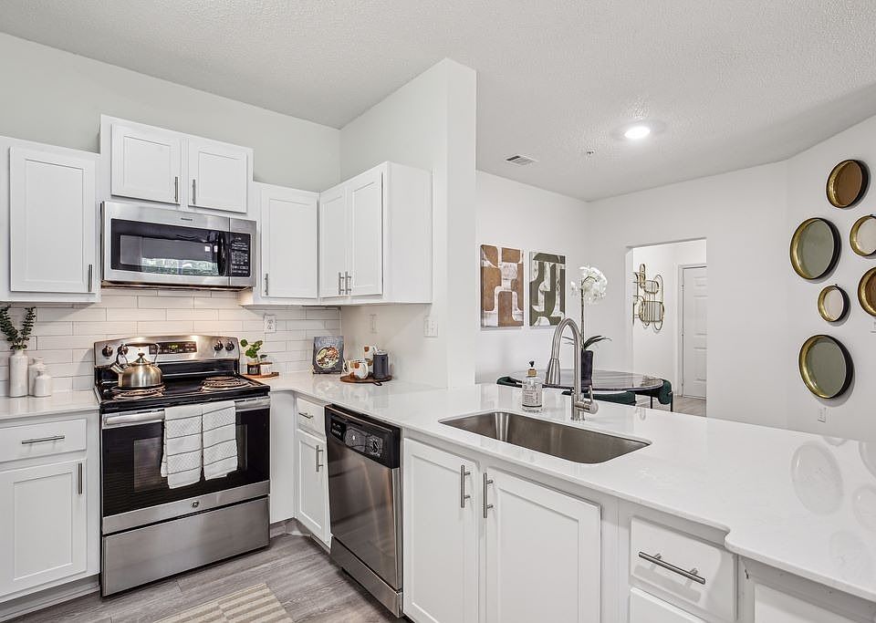 B3U Kitchen 1