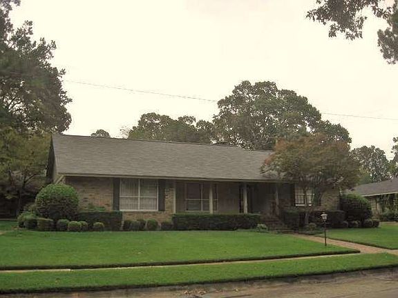 2nd image of 4016 Potomac Ave