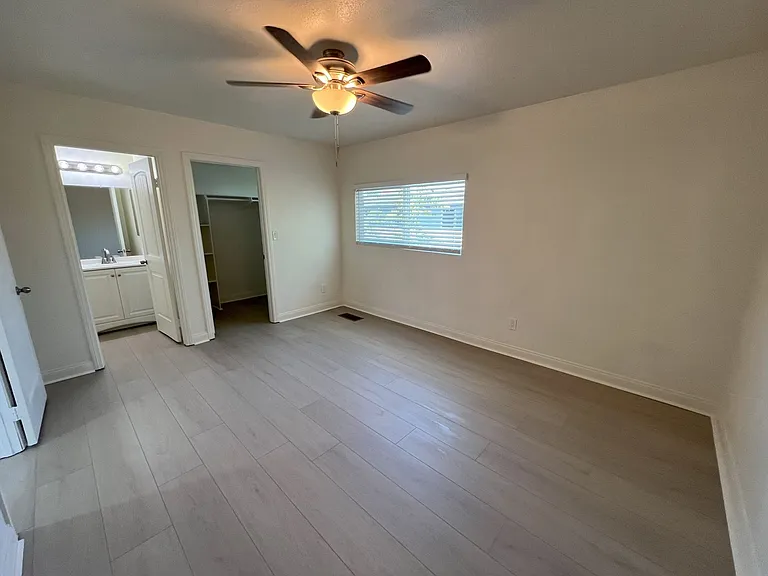 431 Van Houten Ave — Photo 6