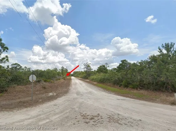 3433 Cliff Swallow St, Lake Placid, FL 33852