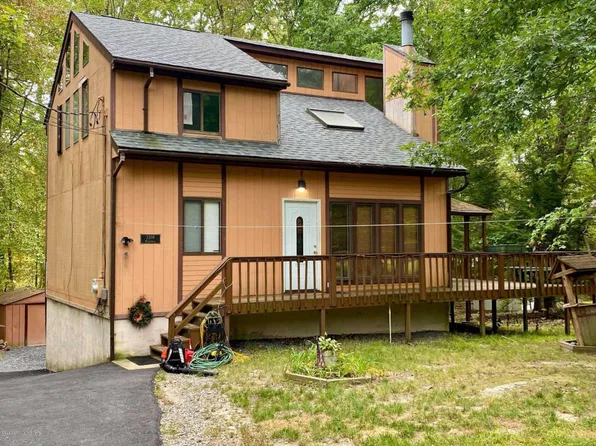 3321 Windermere Dr, Bushkill, PA 18324