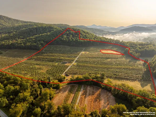 Old Clear Creek Rd, Hendersonville, NC 28792