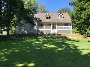 51245 Green Hill Dr, South Bend, IN