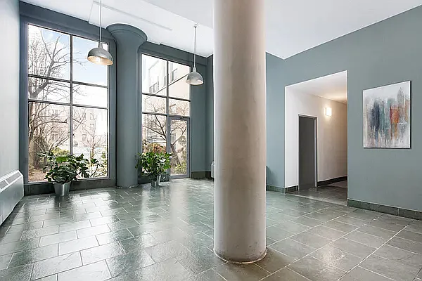 Rented by Compass | media 14