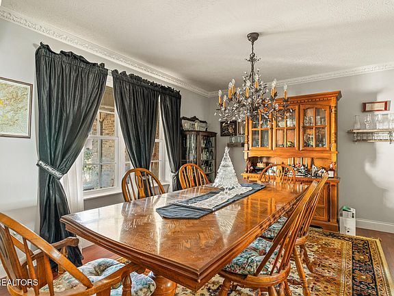 5th image of 1339 Jim Fain Rd