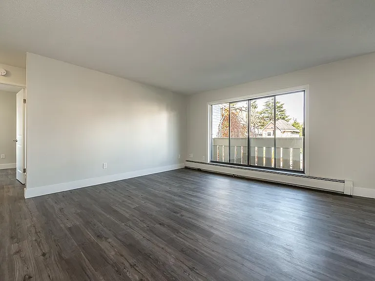 335 Saint James St #337 — Photo 17