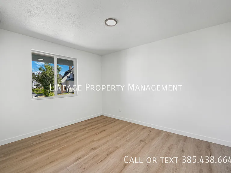 288 E Downington Ave — Photo 11