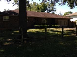 8339 Yecker Ave, Kansas City, KS 66109