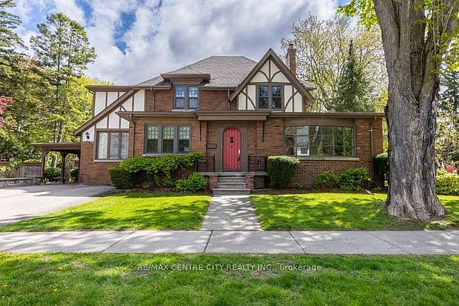 1st image of 396 Victoria St