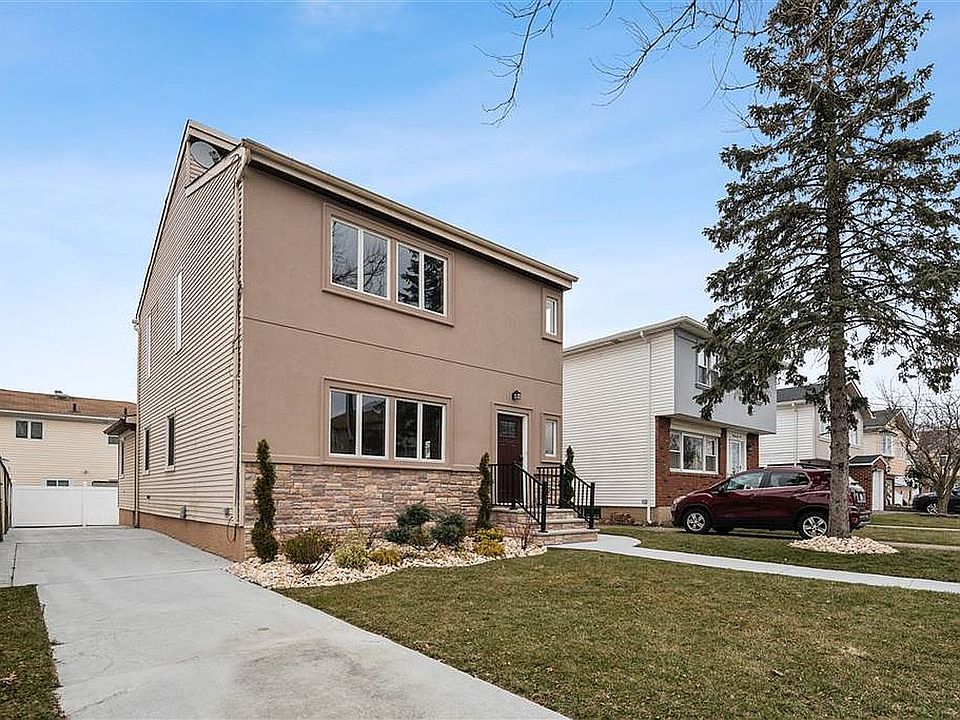 1st image of 571 Carlton Blvd