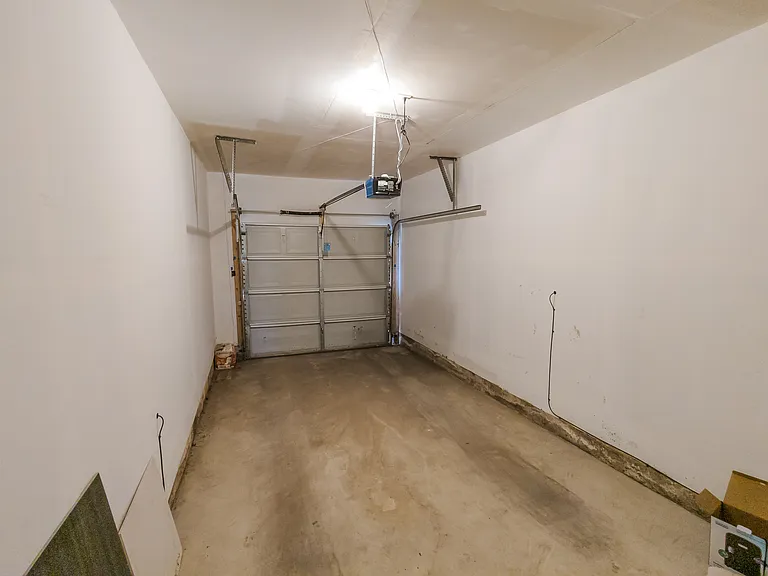 1222 S Peachtree Rd — Photo 24