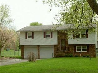 2995 Harris Ave, Barberton, OH 44203