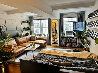 Rented by Manhattan Realty Group