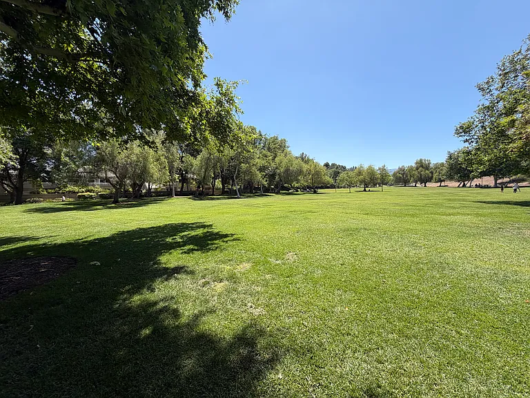 24111 Del Monte Dr #3 — Photo 39
